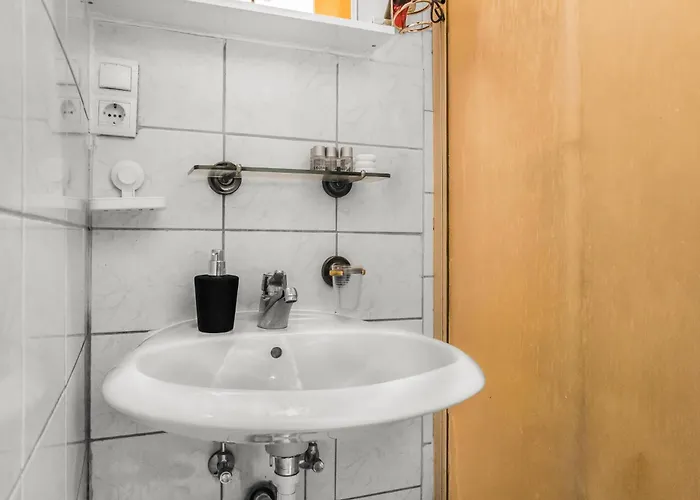 Cozy 2br Near Millennium Tower Βιέννη